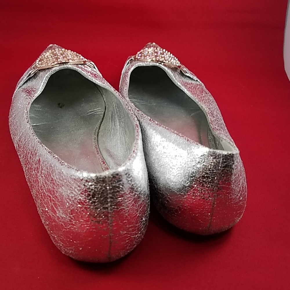 Flats - Picture 3 of 4